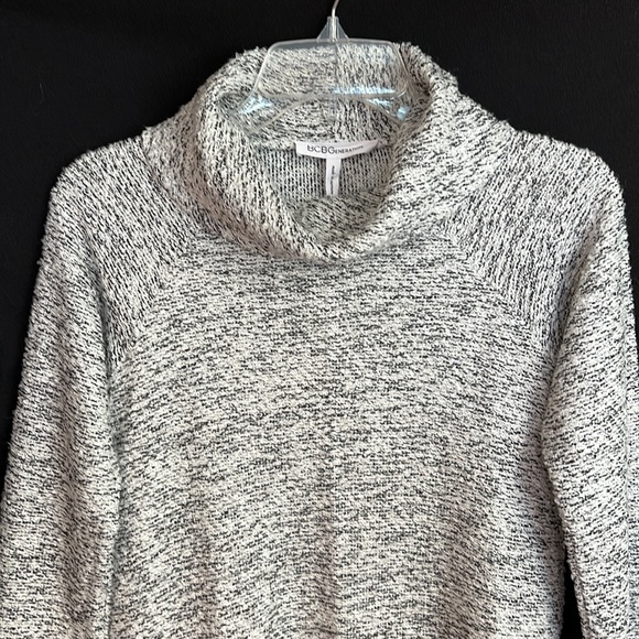 BCBGeneration stretch sweater dress. - Picture 2 of 11